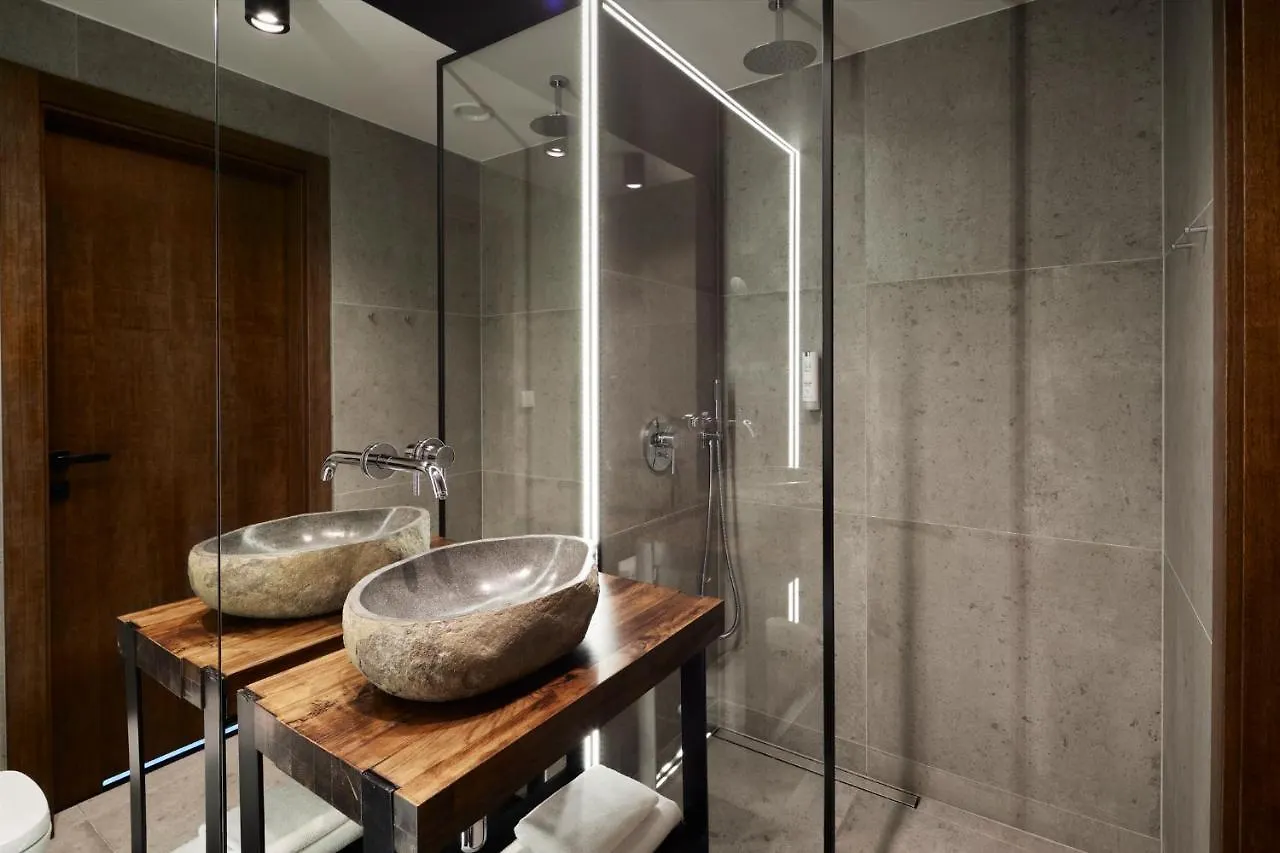 New Port - Premium Floating Aparthotel Krakow