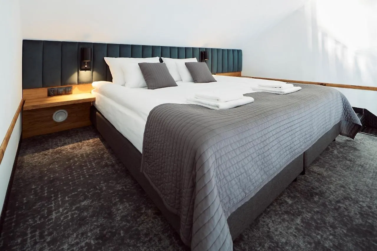 New Port - Premium Floating Aparthotel Krakow Poland
