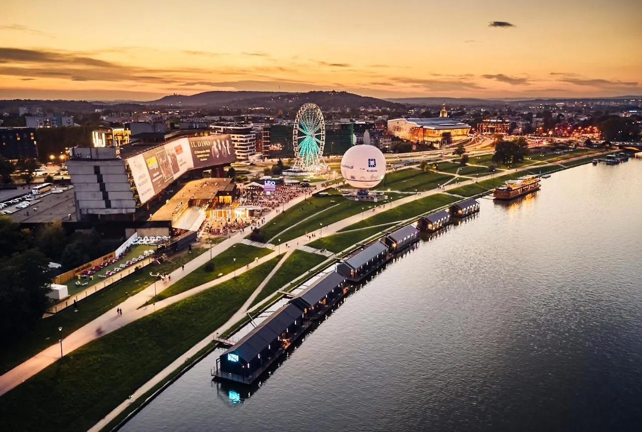 New Port - Premium Floating Aparthotel Krakow